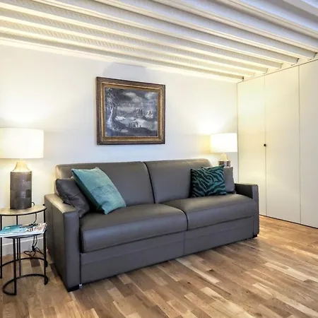 Molière Chicsuites * Parigi