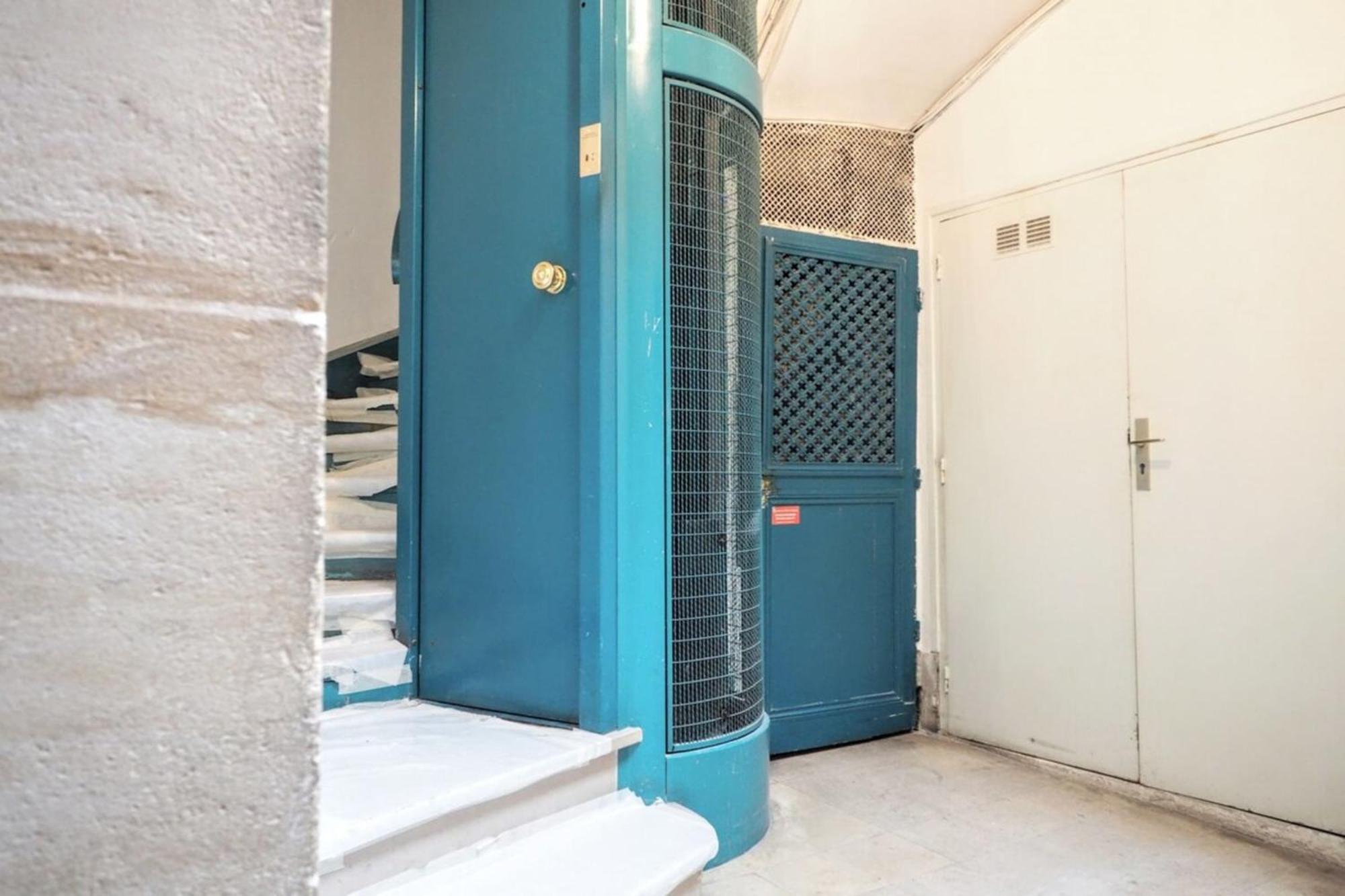 Moliere Chicsuites Paris