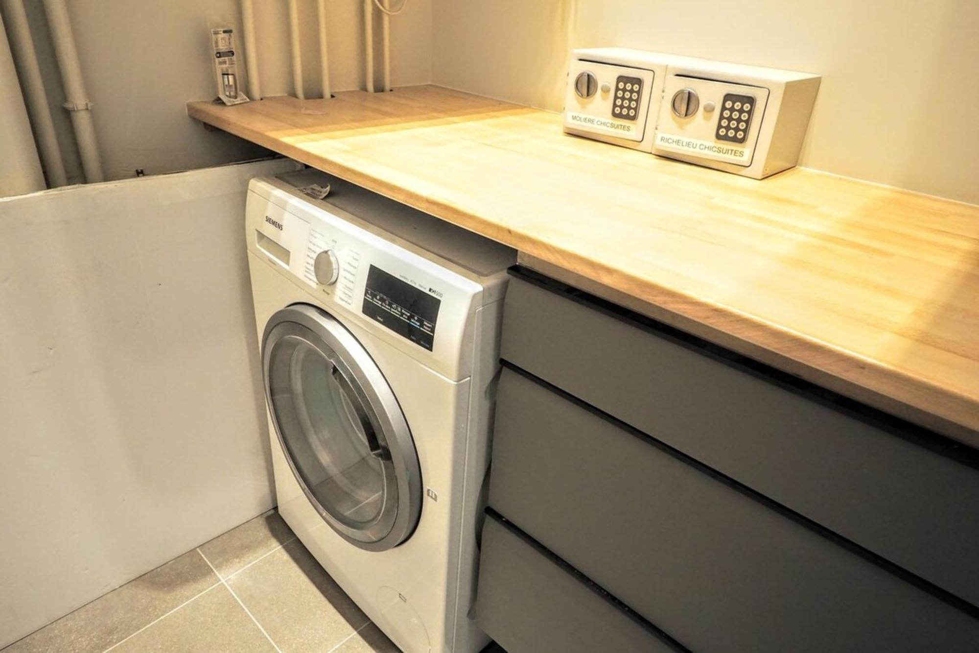 Moliere Chicsuites Apartment Paris