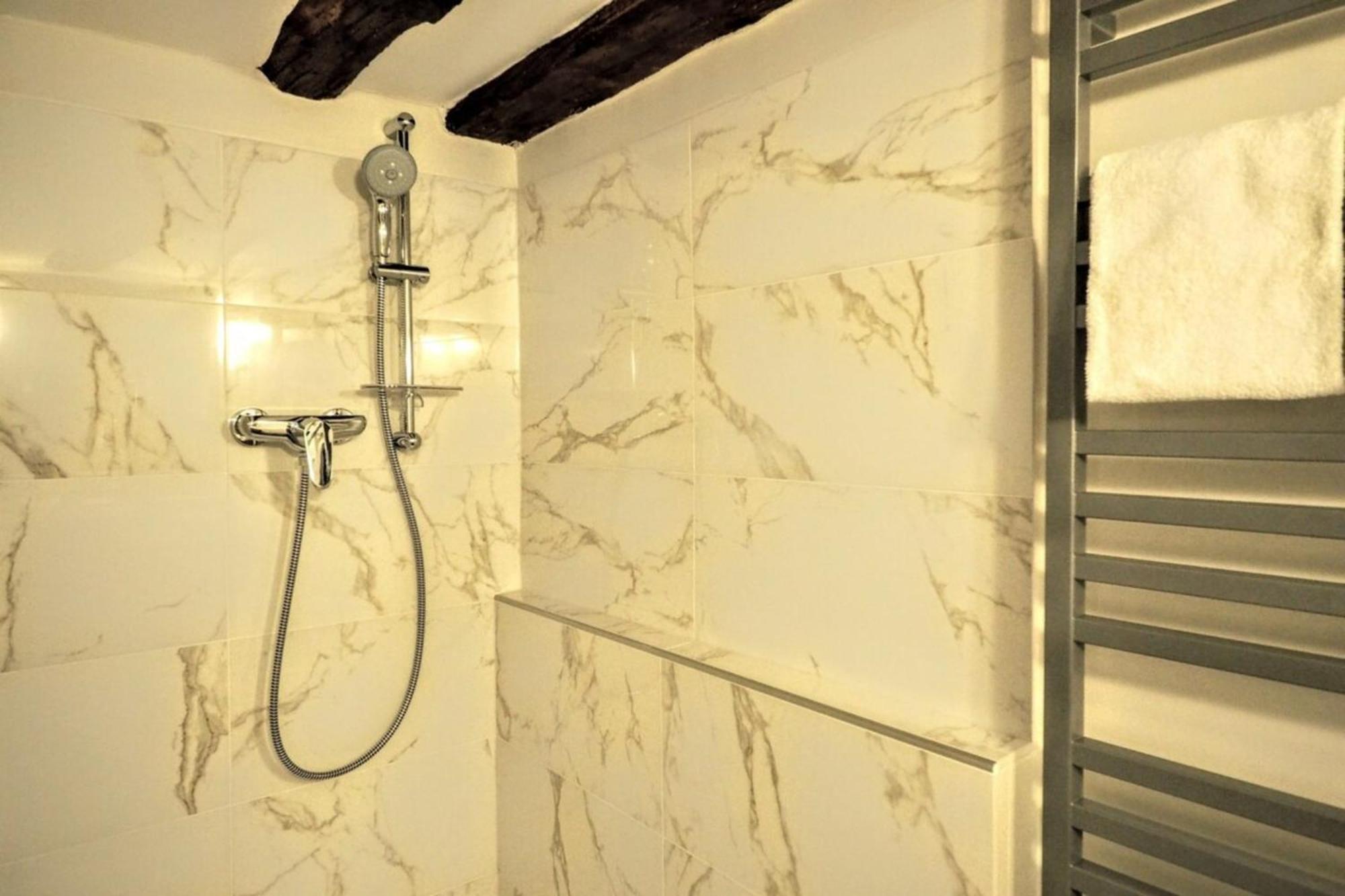 Moliere Chicsuites Paris